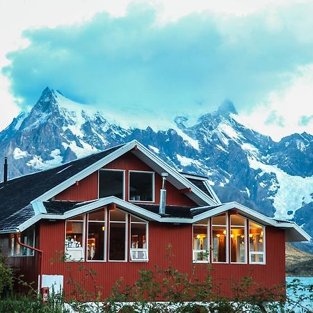 Hosteria Pehoe Torres del Paine National Park Exterior foto