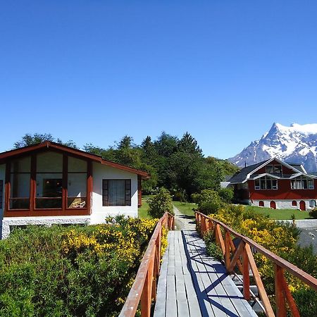 Hosteria Pehoe Torres del Paine National Park Exterior foto